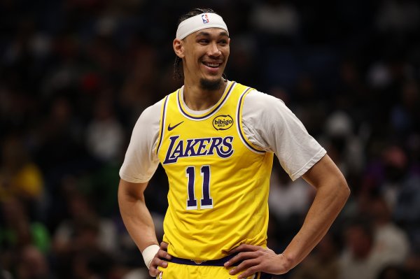 配配网官网 兢兢业业！海斯8中5贡献12分4板2帽1断 正负值+7